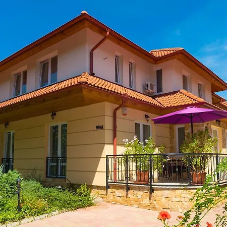 Andi Apartman *