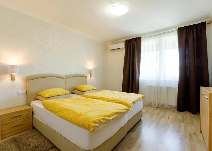 Andi Apartment